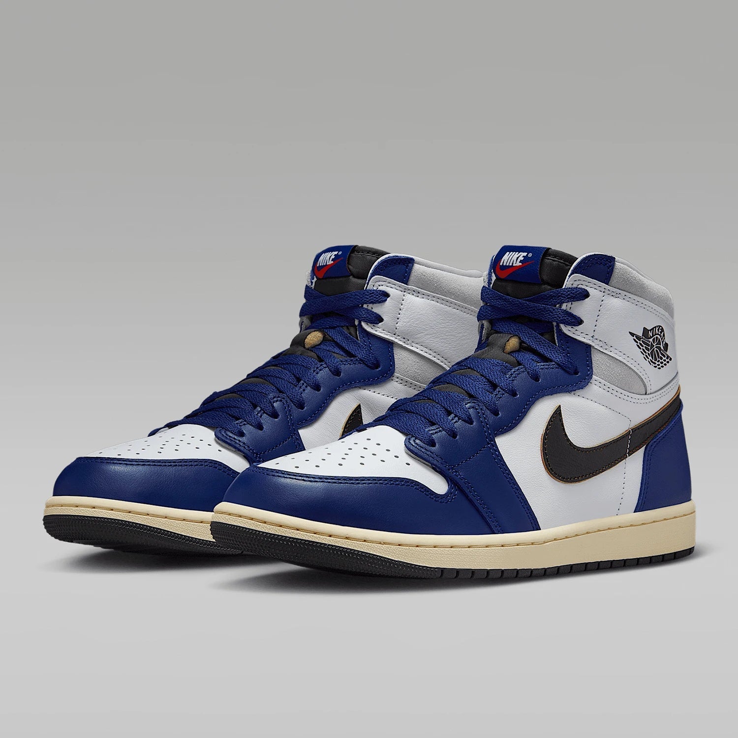 Jordan 1 Retro High OG Rare Air - Above Earth