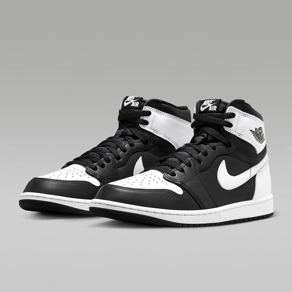 Jordan 1 Retro High OG White Black - Above Earth