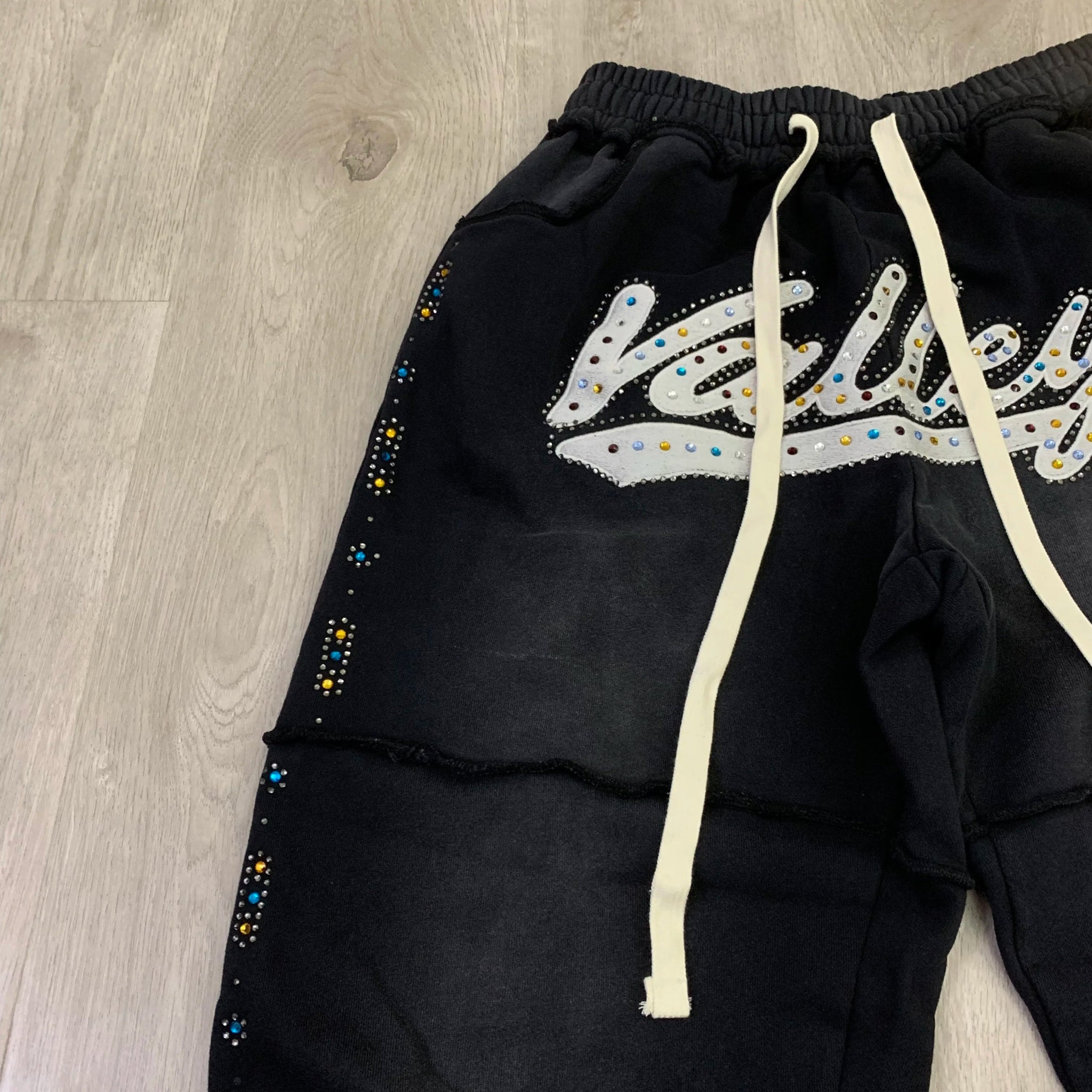 VALLEY Sweat - pants - Above Earth